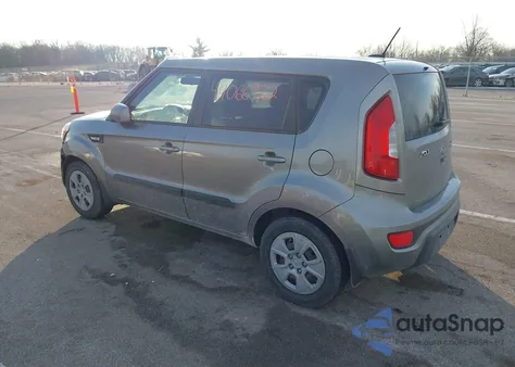 2013 Kia Soul z USA, uszkodzony, nr VIN KNDJT2A56D7570714